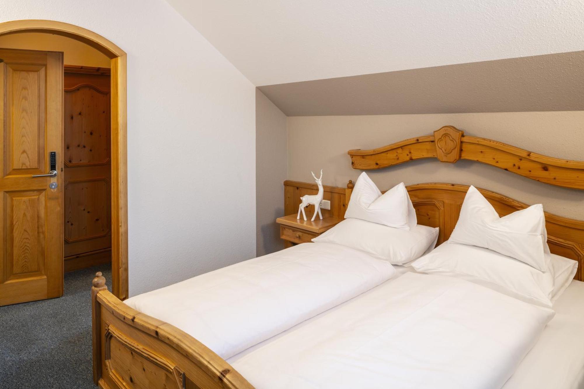 Wander- Und Wellnesshotel Kanzler Bad Mitterndorf Exterior photo