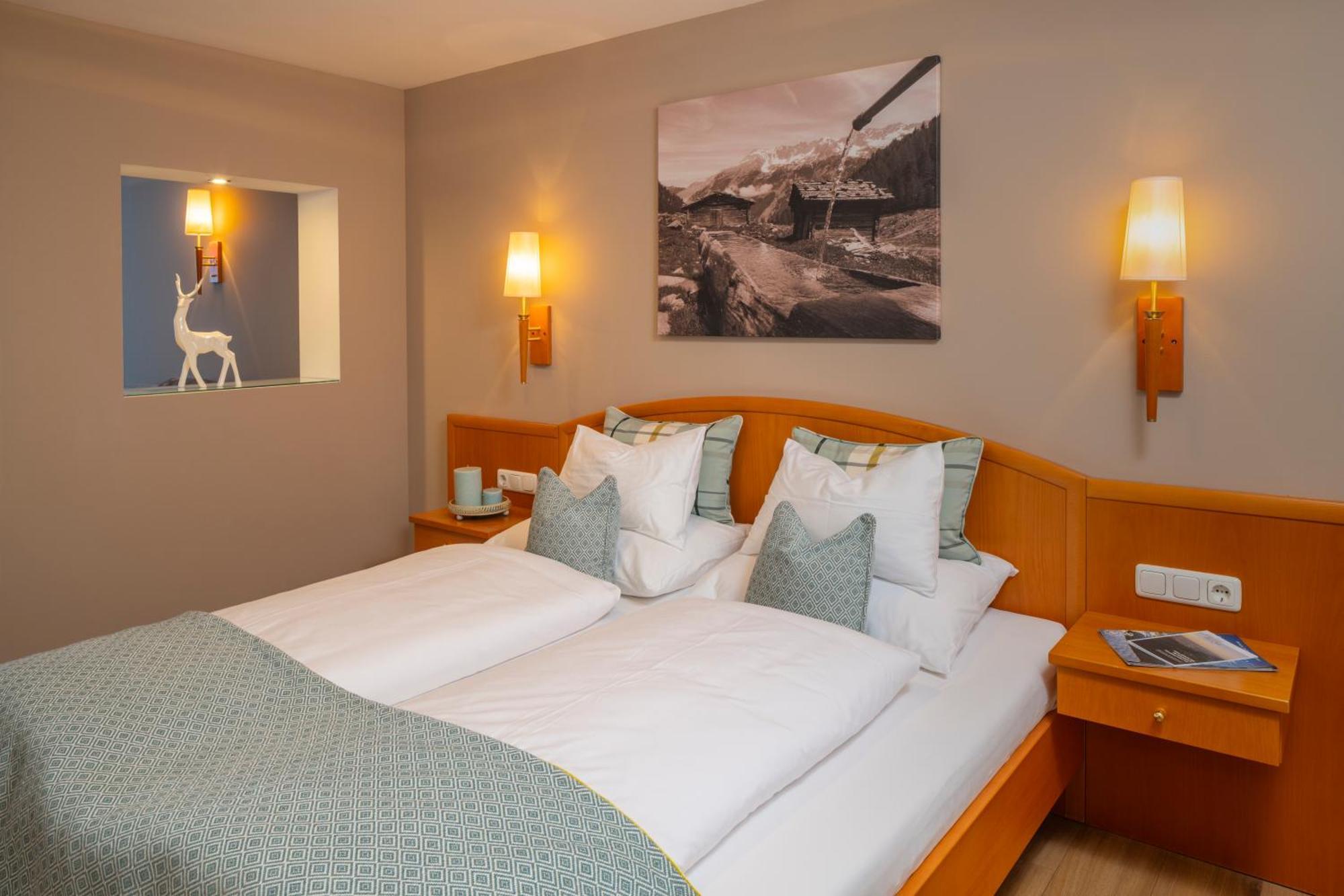 Wander- Und Wellnesshotel Kanzler Bad Mitterndorf Exterior photo